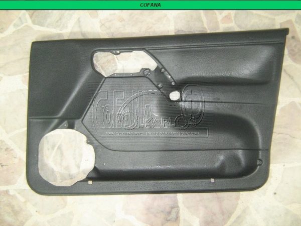 TAPA DE PUERTA DELANTERA DERECHA NEGRA
