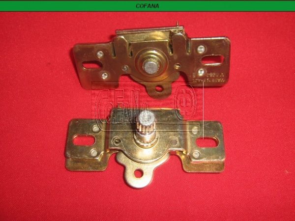 ENGRANE DE MANIJA INTERIOR PARA ABRIR PUERTA DE LADO IZQUIERDO DE VW SEDAN 1200